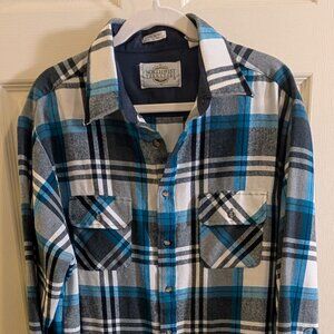 Northwest Territory Womens Size XL Blue and White PLaid Long Sleeve Shirt